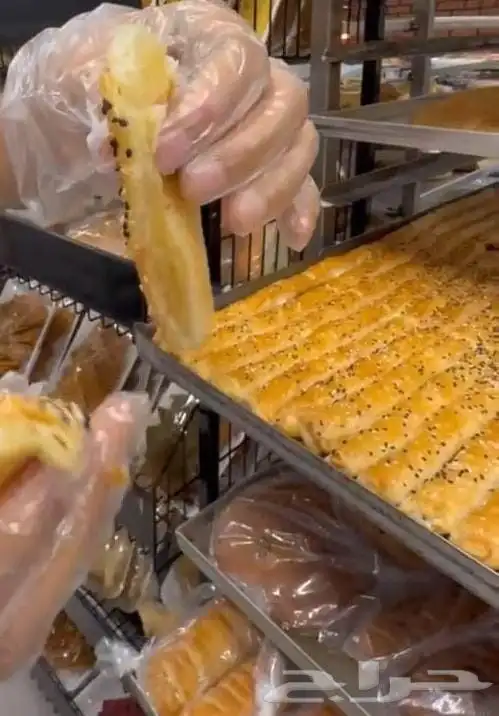 اللي يبغا شغل معجنات مخبوزات حلويات شوبير بتي فور يكلمني 6