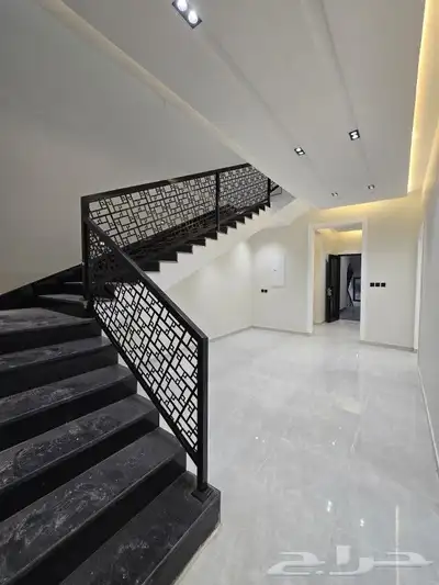 للبيع روف علوي مع ملحق تشطيب VIPخلف مطار أبها مقابل نادي ضمك 20