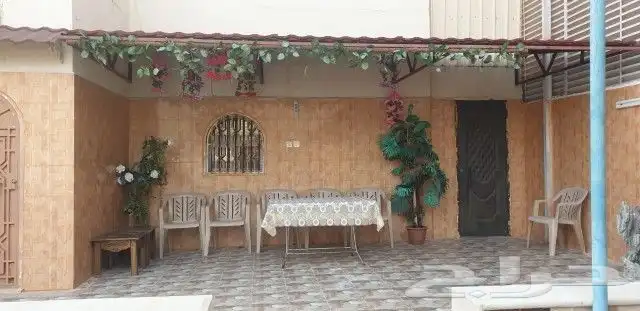 استراحة للبيع حي الدفاع 4