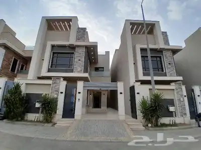 للبيع فيلا دبلكس دورين وملحق تشطيب VIP فاخر بحي درة الموسي 0
