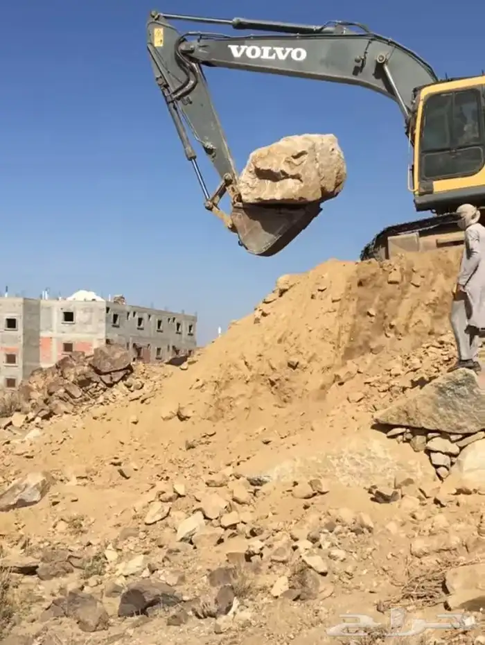 سواق بوكلين يبحث عن عمل متواجد في مكه 0