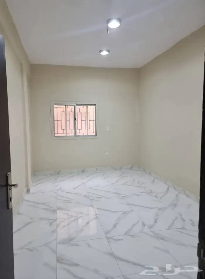 للايجار عمارة سكنية بالكامل حي الخليج الدمام 2