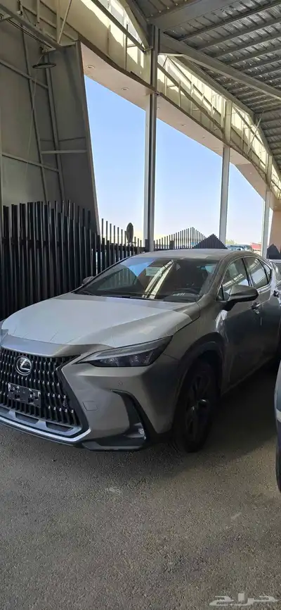 لكزس nx 350 aa 1