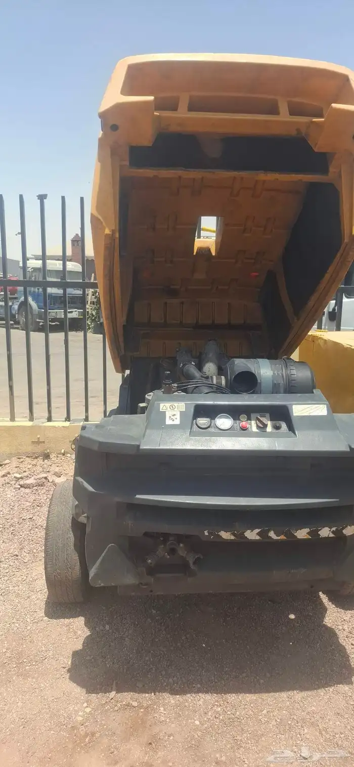 عدد 2 كمبروسر اطلس كبكو مقاس 97 67بحابه جيده للبيع 3