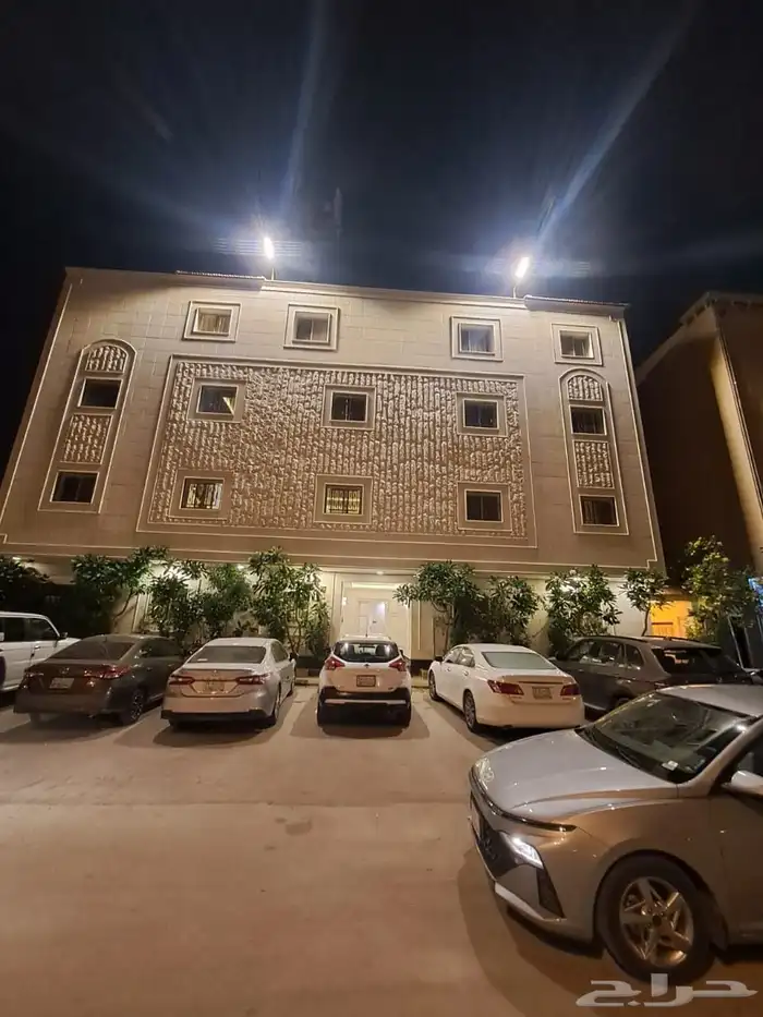 شقق عوائل فاخره شمال الرياض العقيق والملقا والصحافه والقيروا 1