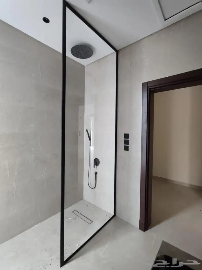 مركز عدنان للالمنيوم والحديد 17