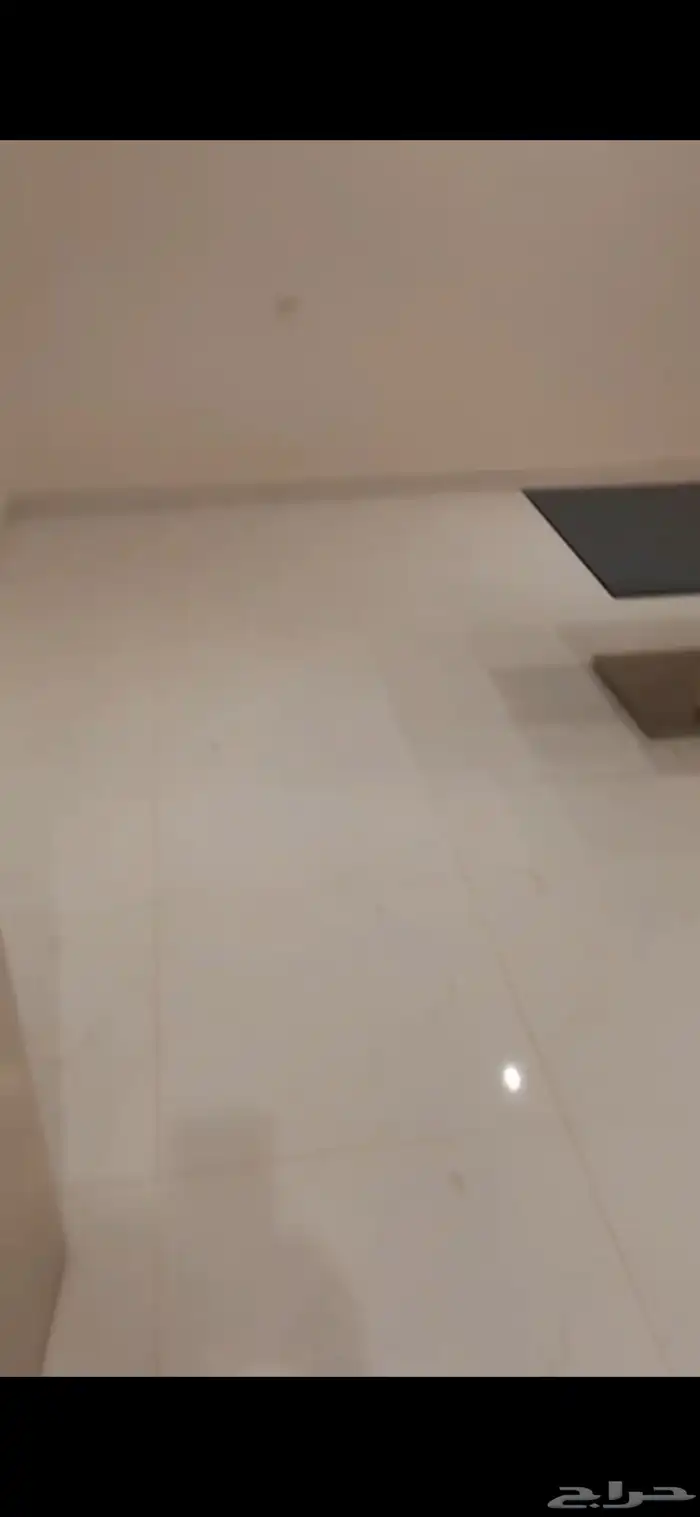 شقه للايجار بحي الخليج ب 26 4