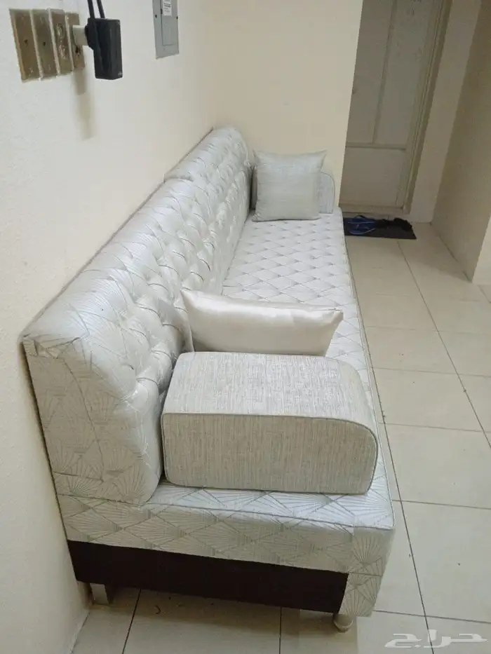 كنب 8 قطع نظيف مع الستاره 2