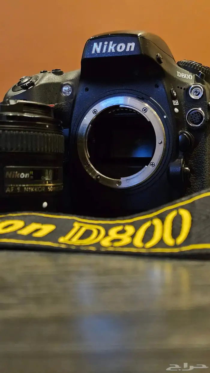 كمره نيكون فل فريم nikon D800 مع عدسة 50 0