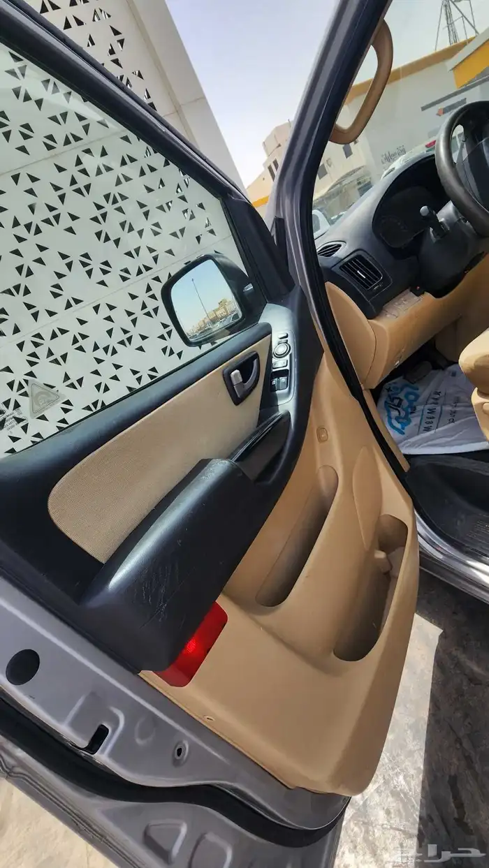 هونداي H 1 حراج السيارات مستعملة للبيع قير أوتوماتيك بنزين 2
