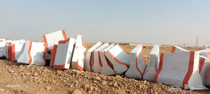 توريد حواجز خرسانيه مستخدمه 1