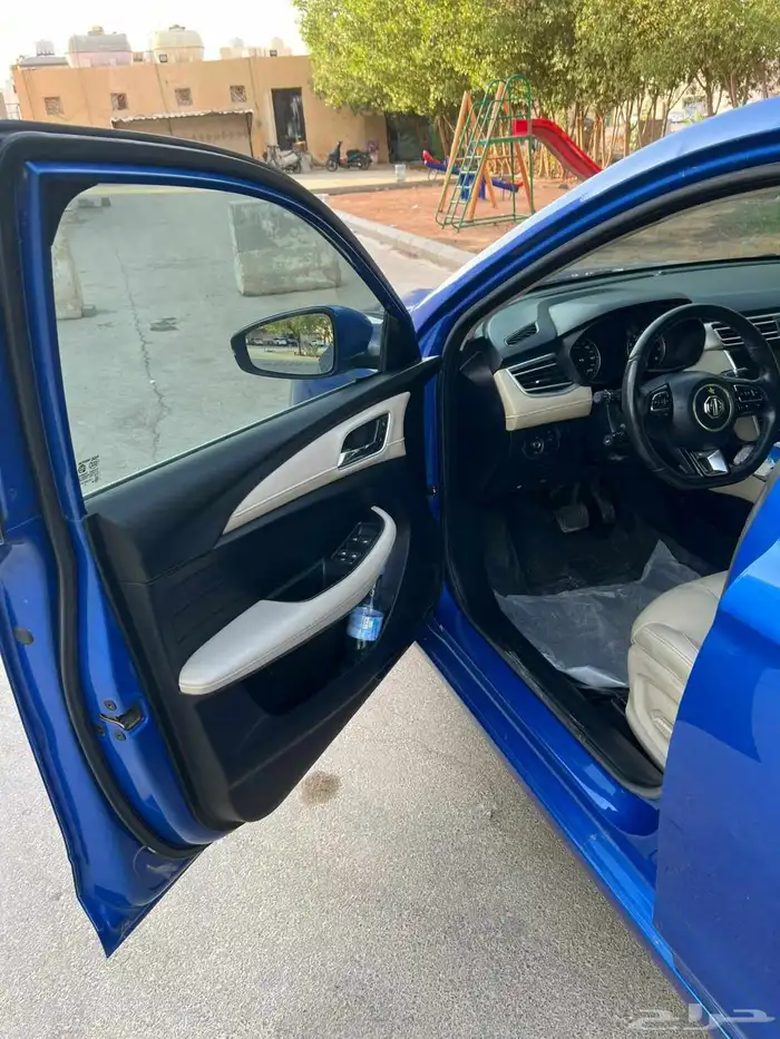 ام جي 5 16