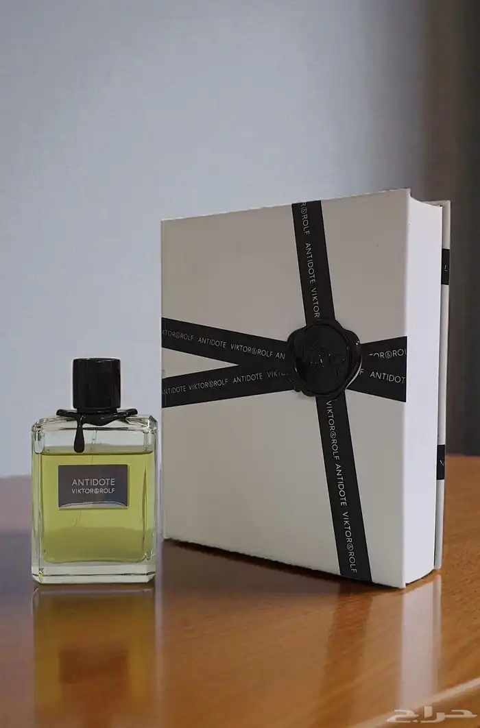 عطر انتيدوت من فيكتور اند رولف 0
