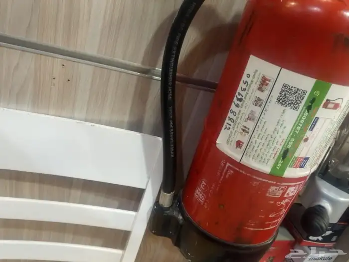 fire extinguisher 0