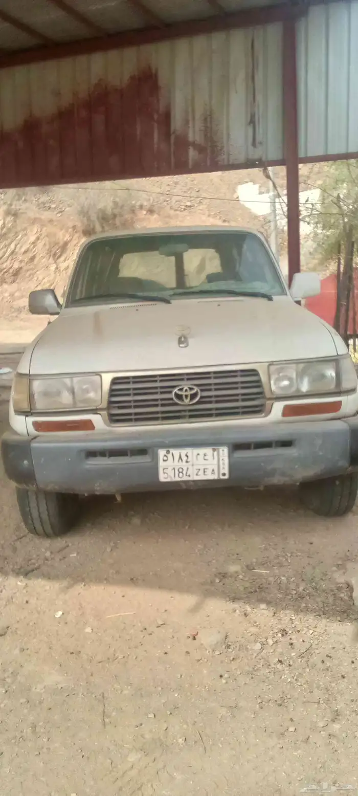 صالون لاندكروزر موديل 97 GXR 2