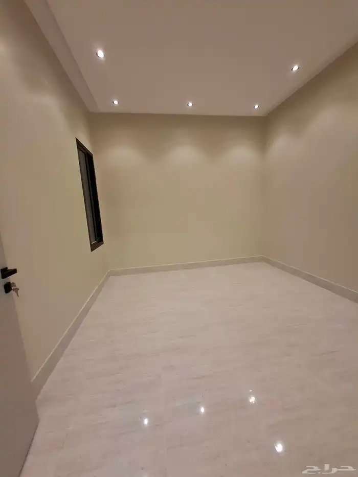 أدوار مع ملحق للبيع حي الشفا 620 6