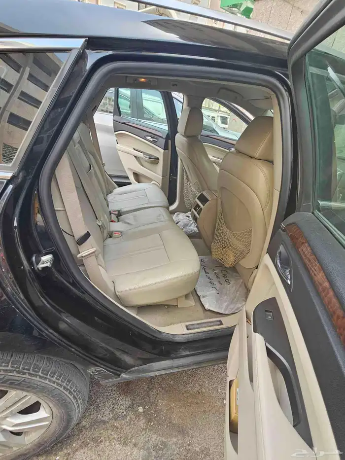 كاديلاك srx 2012 2