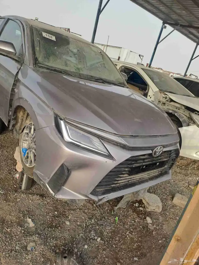 يوجد لدينا يارس مديل 2024وكامري مديل 2017وكامري 2025تشليح 1