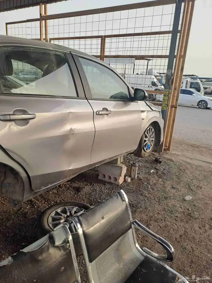 يوجد لدينا يارس مديل 2024وكامري مديل 2017وكامري 2025تشليح 0