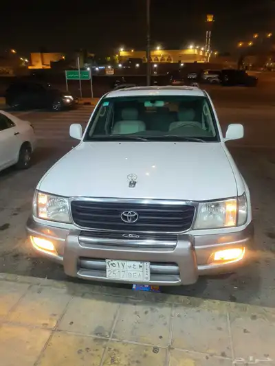 لاندكروزر 2001 فل كامل 1