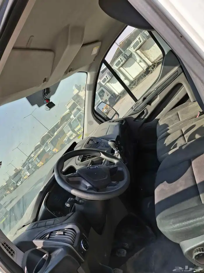 باص فورد ديزل مديل 2019 8