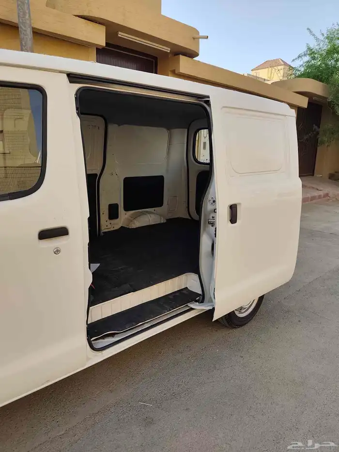 تويوتا باص بضاعة 2024 11