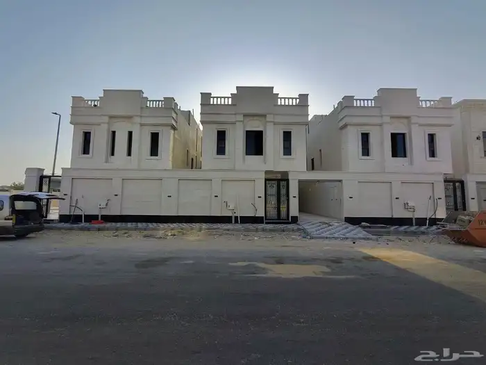 للبيع مجموعات دبلكسات منفصله في مخطط اللولو بالخبر 300 متر 1