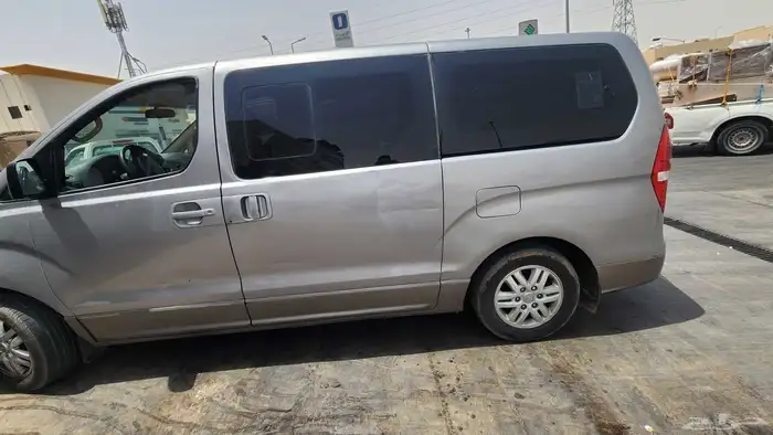 هونداي H 1 حراج السيارات مستعملة للبيع قير أوتوماتيك بنزين 4