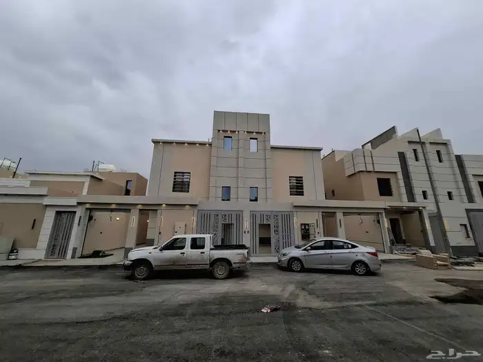 أدوار مع ملحق للبيع حي الشفا 620 0