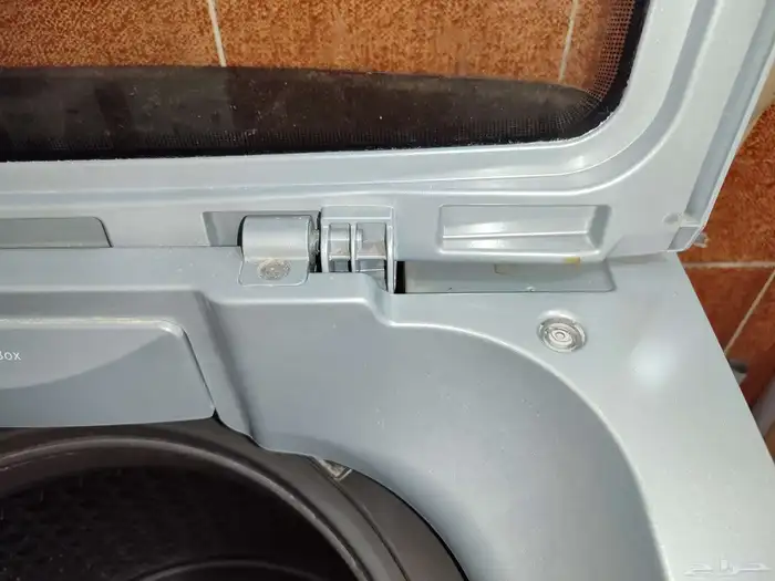 غسالة اوتوماتيك 14 كيلو نظيف مستعمل سنة ونص بسعر مغري 9