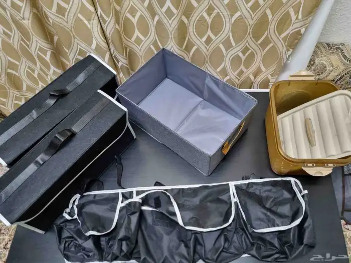 ادوات تسريحه و مكتب ترتيب وعلب و حقائب 5