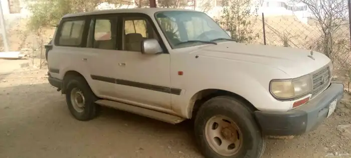 صالون لاندكروزر موديل 97 GXR 0