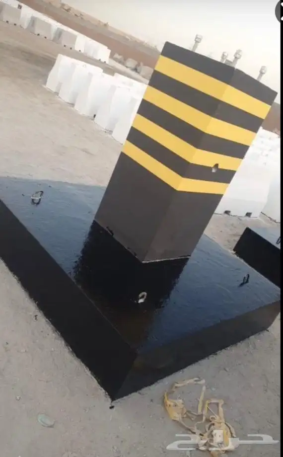 قواعد اعمدة قواعد إنارة حواجز بجميع انواعها 0