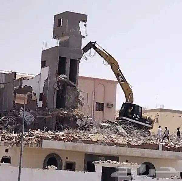 بكلين لهدم المباني القديمة وترحيل المخلفات خبره في مجال الهد 4