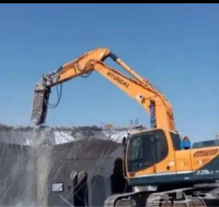 بكلين لهدم المباني القديمة وترحيل المخلفات خبره في مجال الهد 0