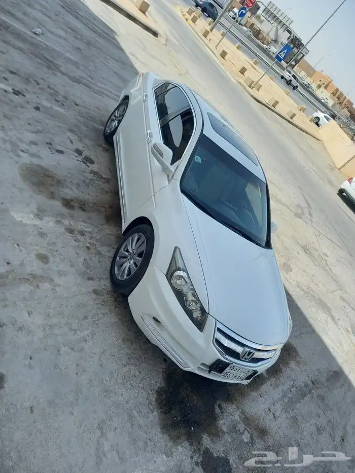 اكورد موديل 2012 فل كامل للبيع 8