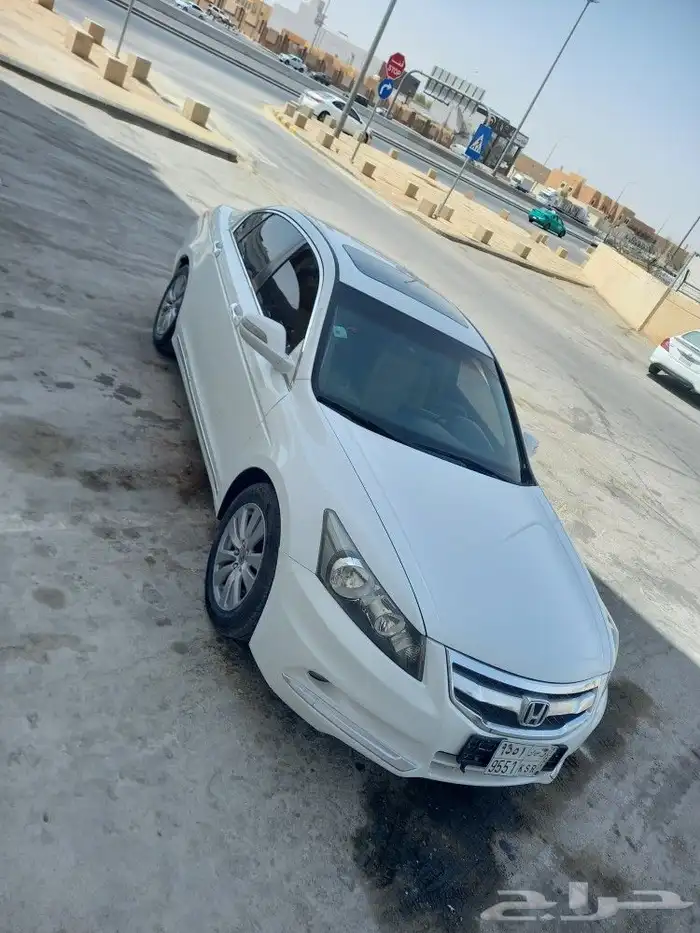اكورد موديل 2012 فل كامل للبيع 7