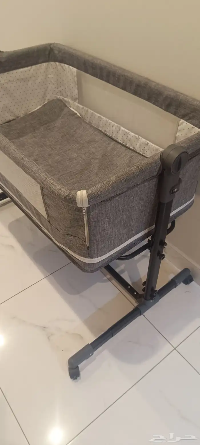 سرير اطفال 1