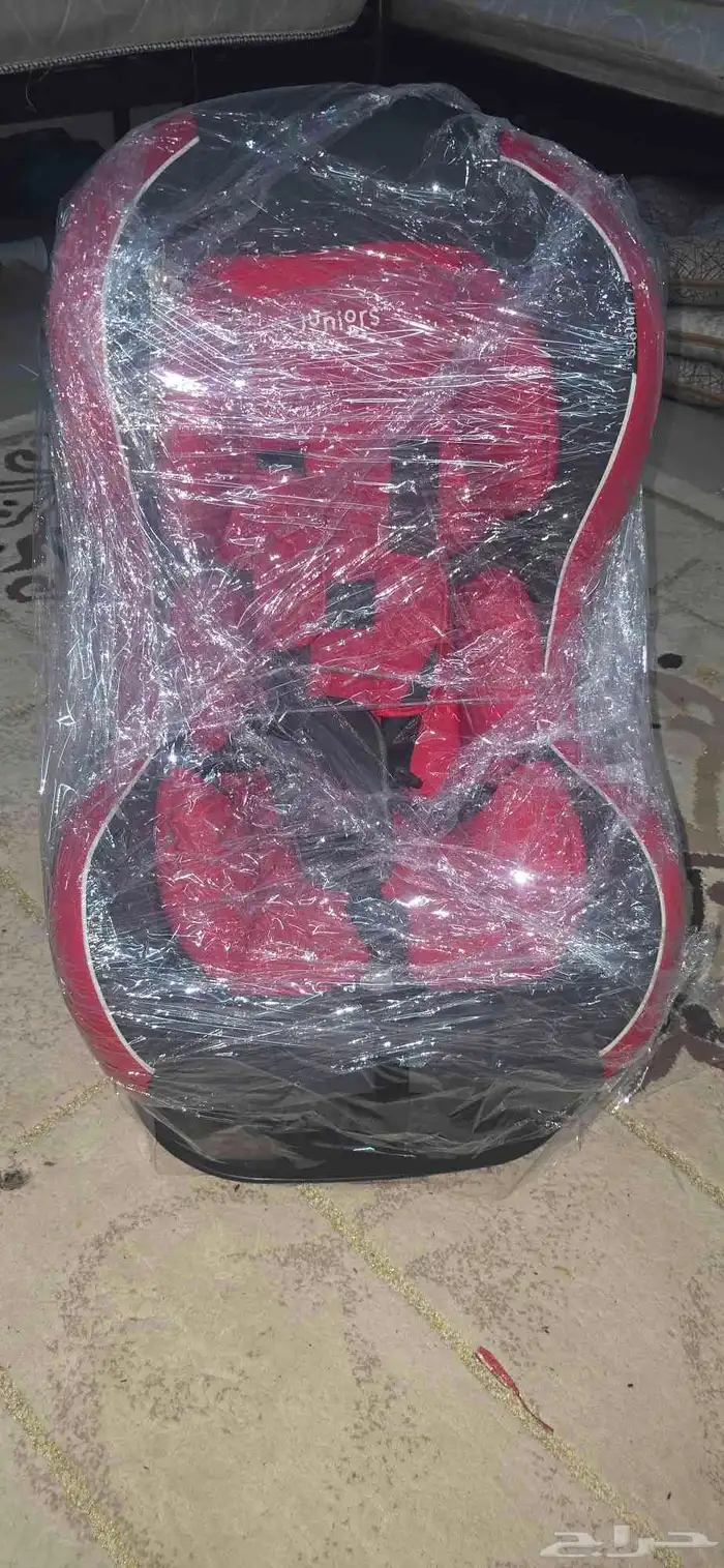 كرسي اطفال سيارة نظيف شبة جديد 2