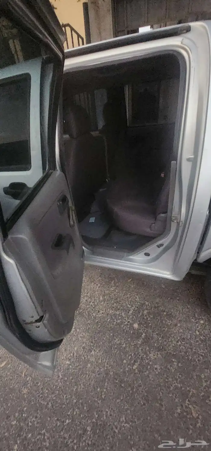 ايسوزو d-max 2006 0