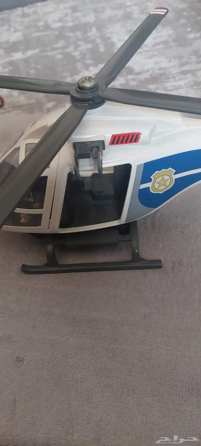 لعبة بلايمو بيل مكونة من بيت شرطة و هليكوبتر و سيارة و مدرعة 5