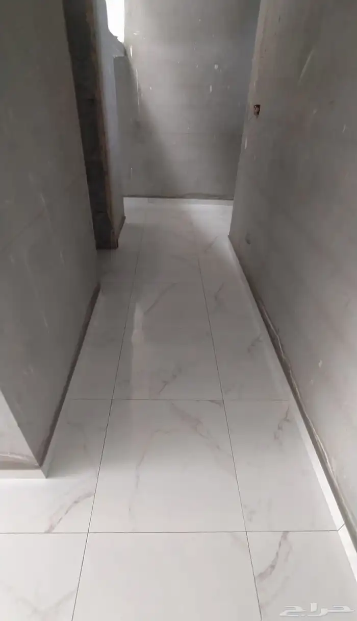 Ceramic Tile Installer for Repair and Restoration 9