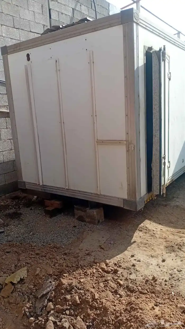 حافظه ثلاجه مستعمله نضيفه كانت راكبه على دينه وعندي صندوق ح 6