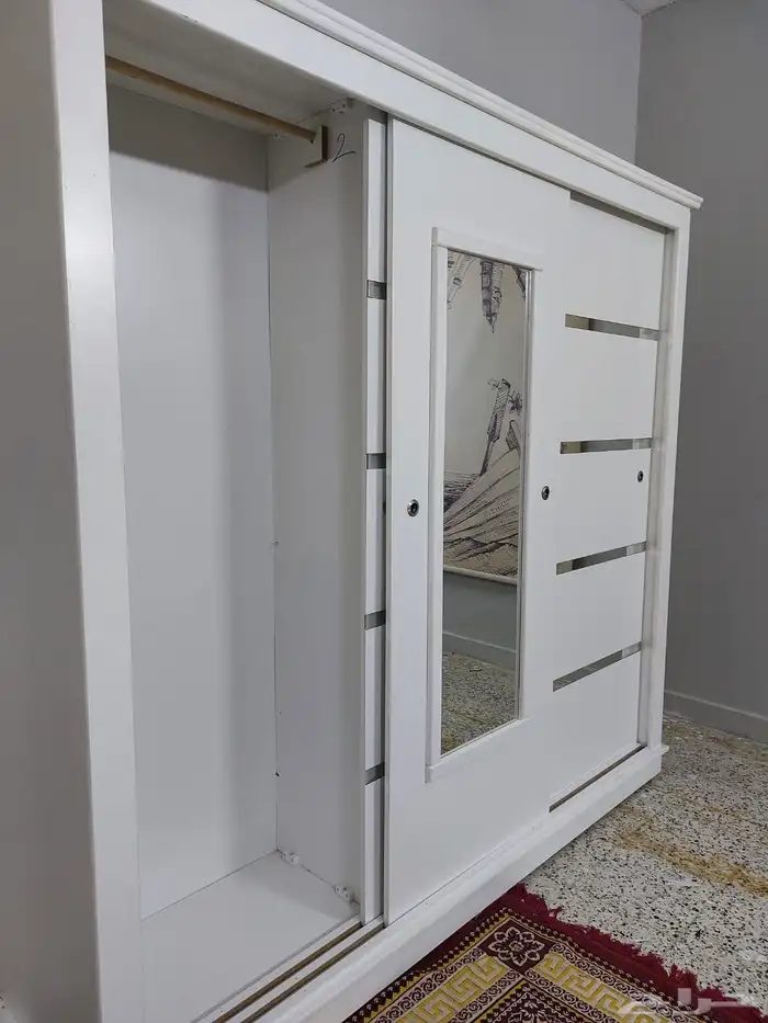 للبيع غرفة نوم بحالة ممتازة الرياض 5