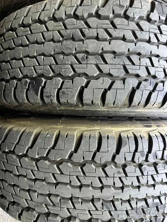 كفرات دنلوب ياباني مقاس 275.65.17 مع جنوط 4