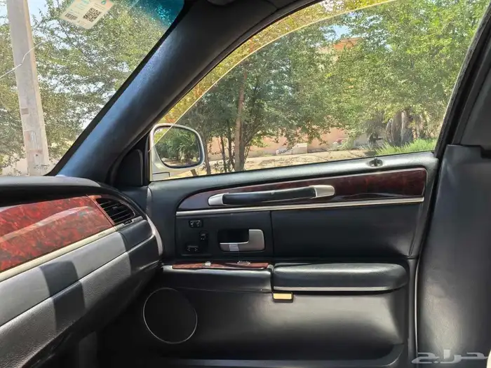 لنكون تاون كار 2006 فئه خاصه نظيف جدآ شاص قصير 25