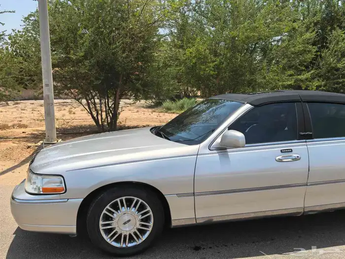 لنكون تاون كار 2006 فئه خاصه نظيف جدآ شاص قصير 8