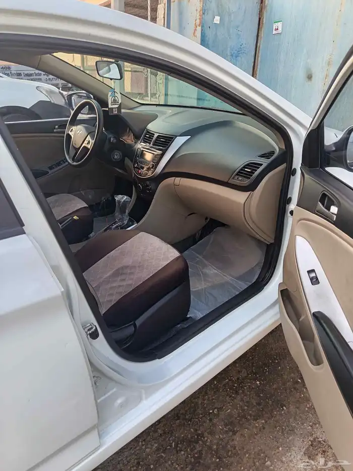 Hyundai accent 2016 5