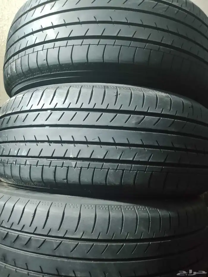 طقم كفرات يوكوهاما 215 55 17 0