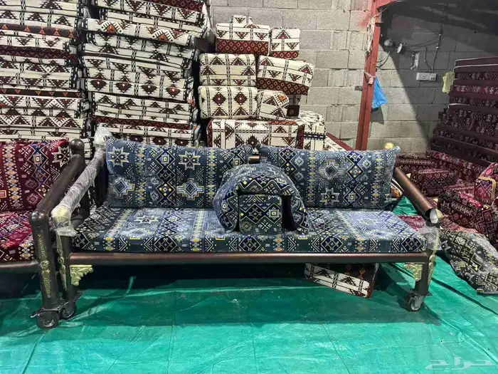 كراسي حديد 5
